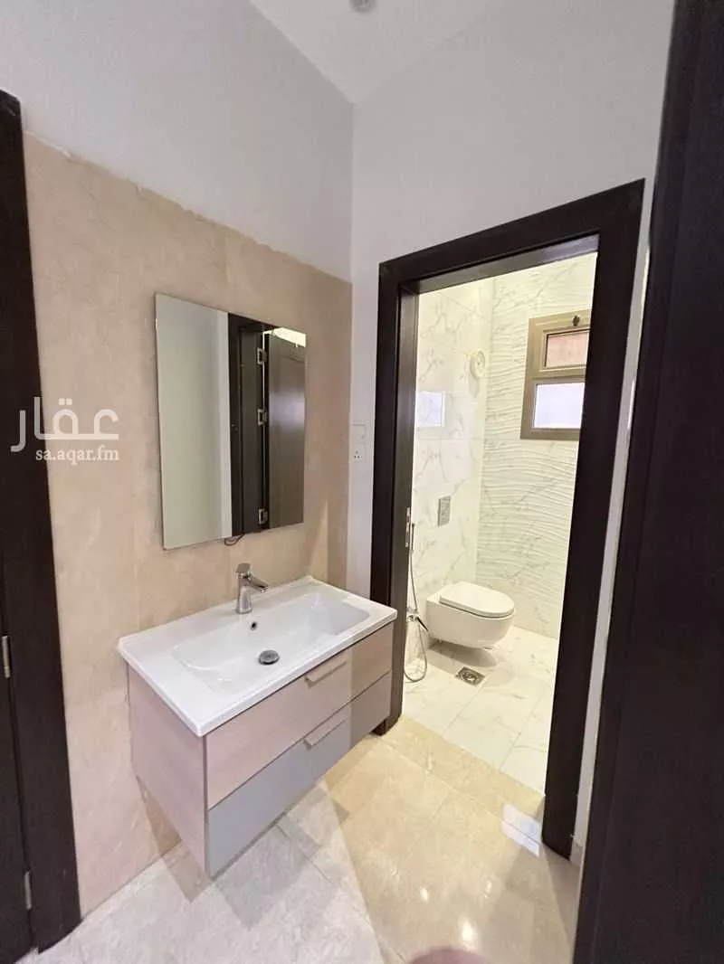 دور 1 غرف في الملقا 4