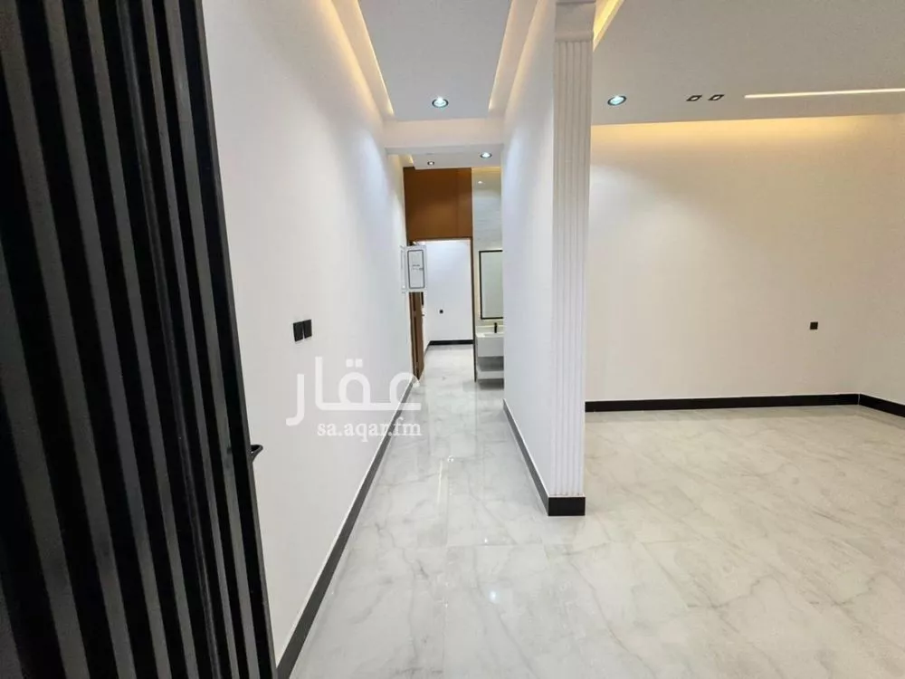 3 bedroom floor in Dirab 4
