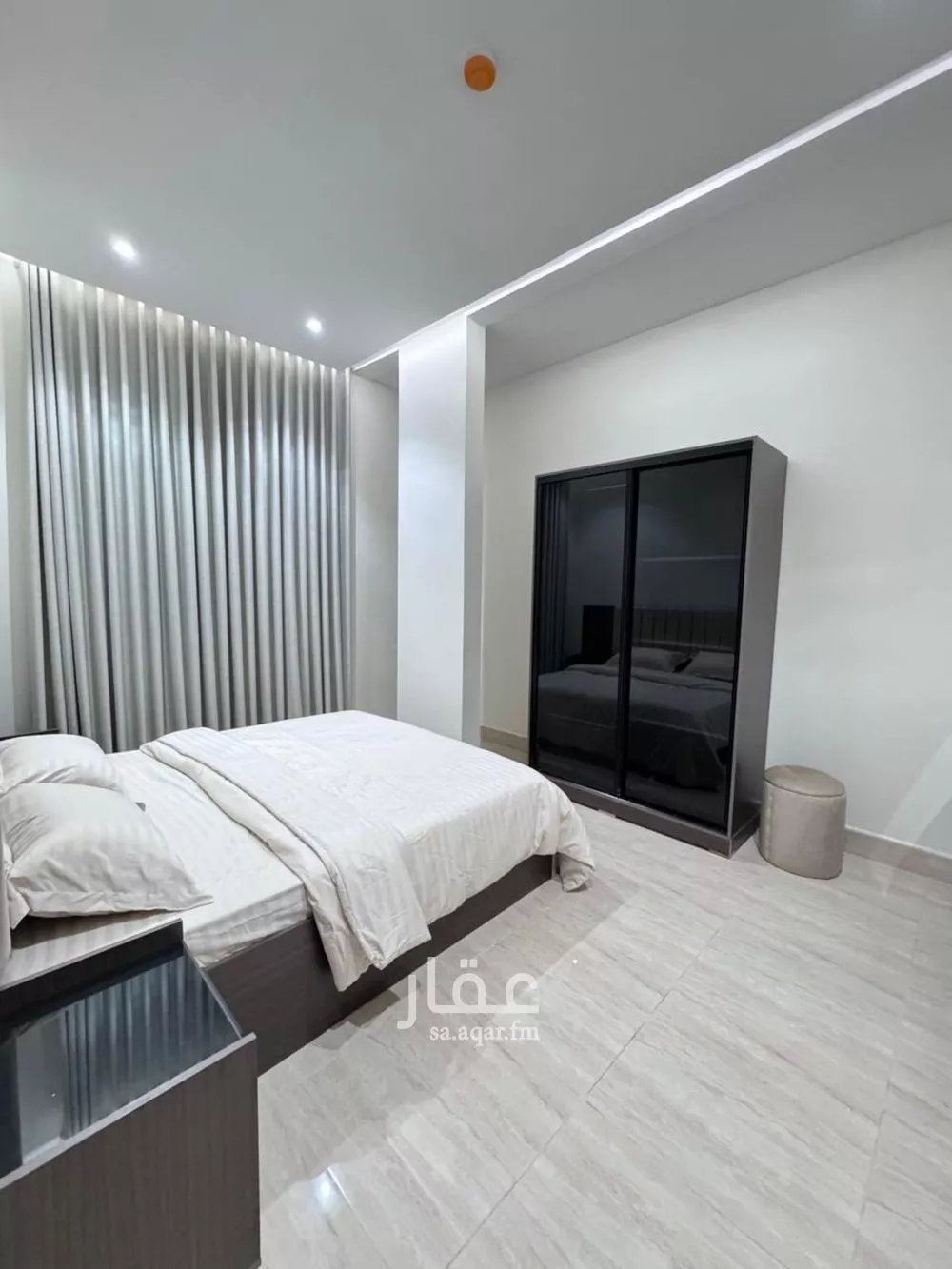 شقة 1 غرف في الخليج 4