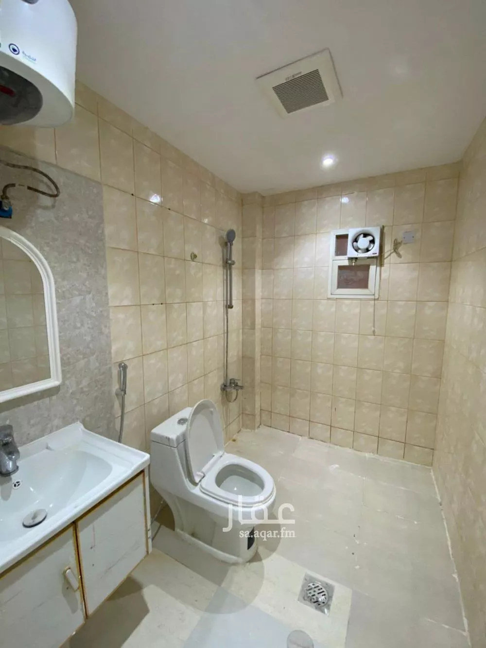 شقة 1 غرف في الوادي 5