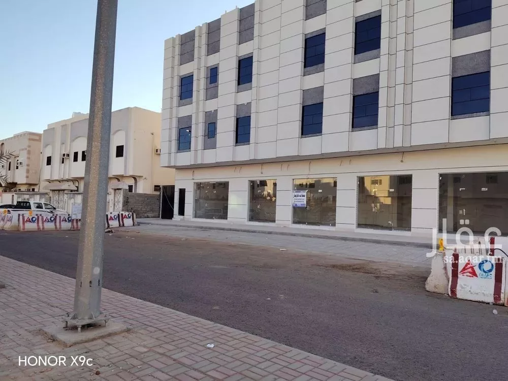 عمارة 742 م² في القصواء 4