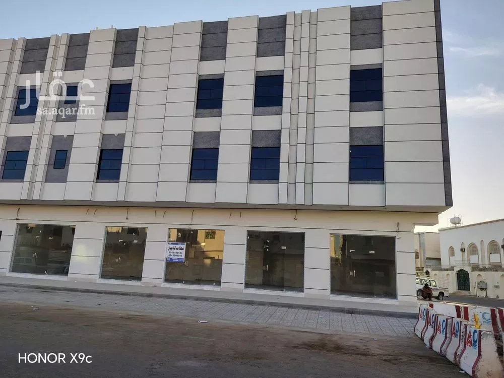 عمارة 742 م² في القصواء 5