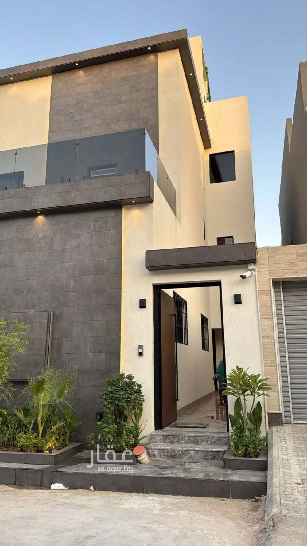 دور 3 غرف في العارض 4