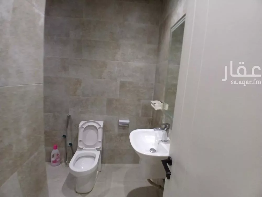 3 bedroom apartment in Tuwaiq, Riyadh 12