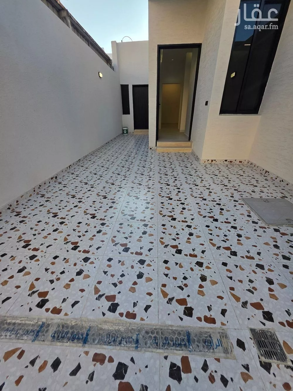 دور 5 غرف في السويدي 4