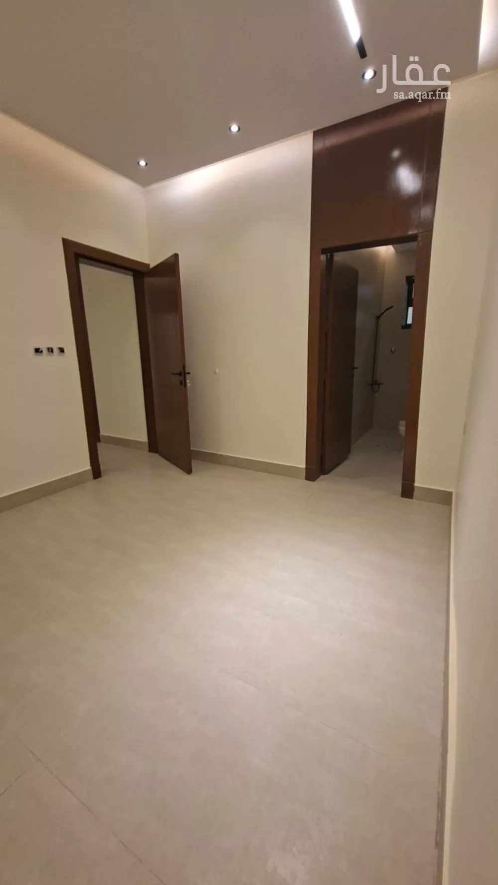 5 bedroom villa in Okaz, Riyadh 9