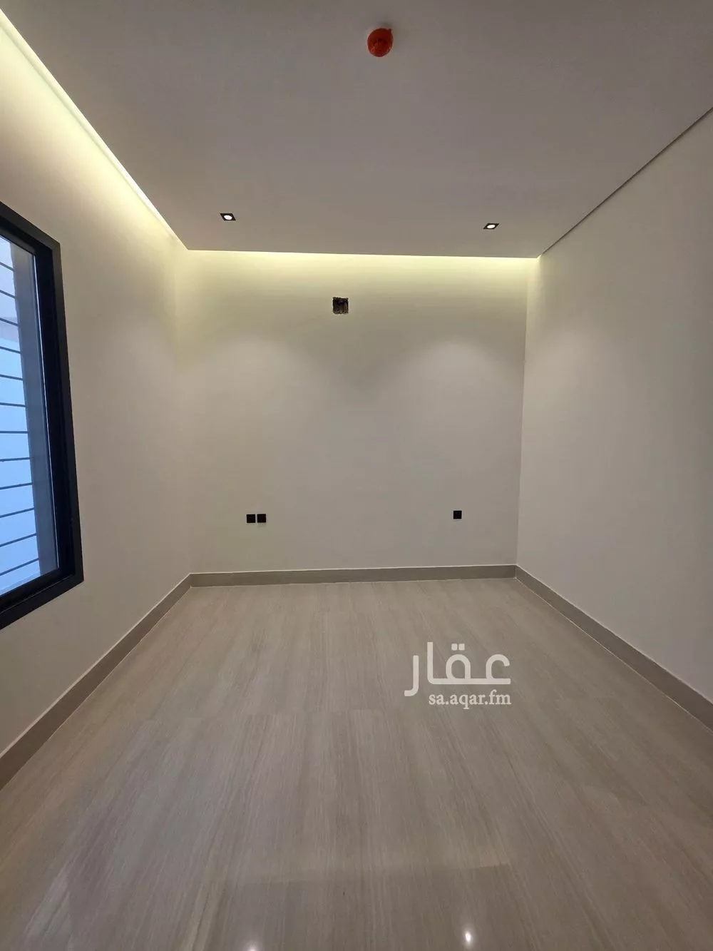 فيلا 8 غرف في ظهرة لبن 3