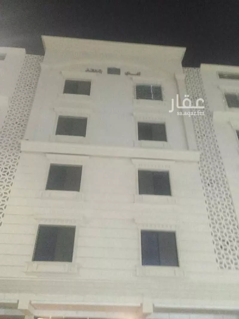 شقة 4 غرف في الواحة