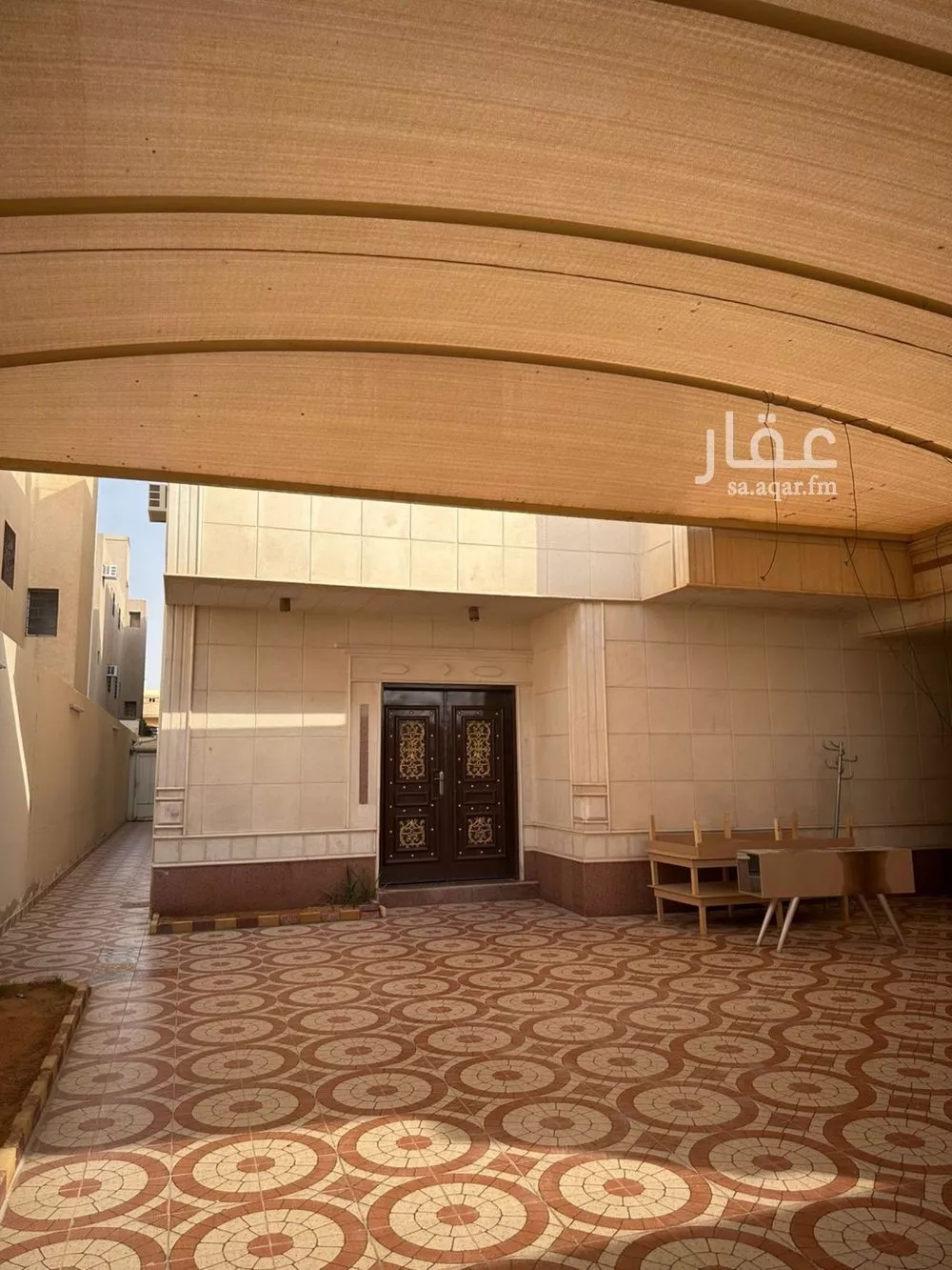 شقة 17 غرف في المونسية 4