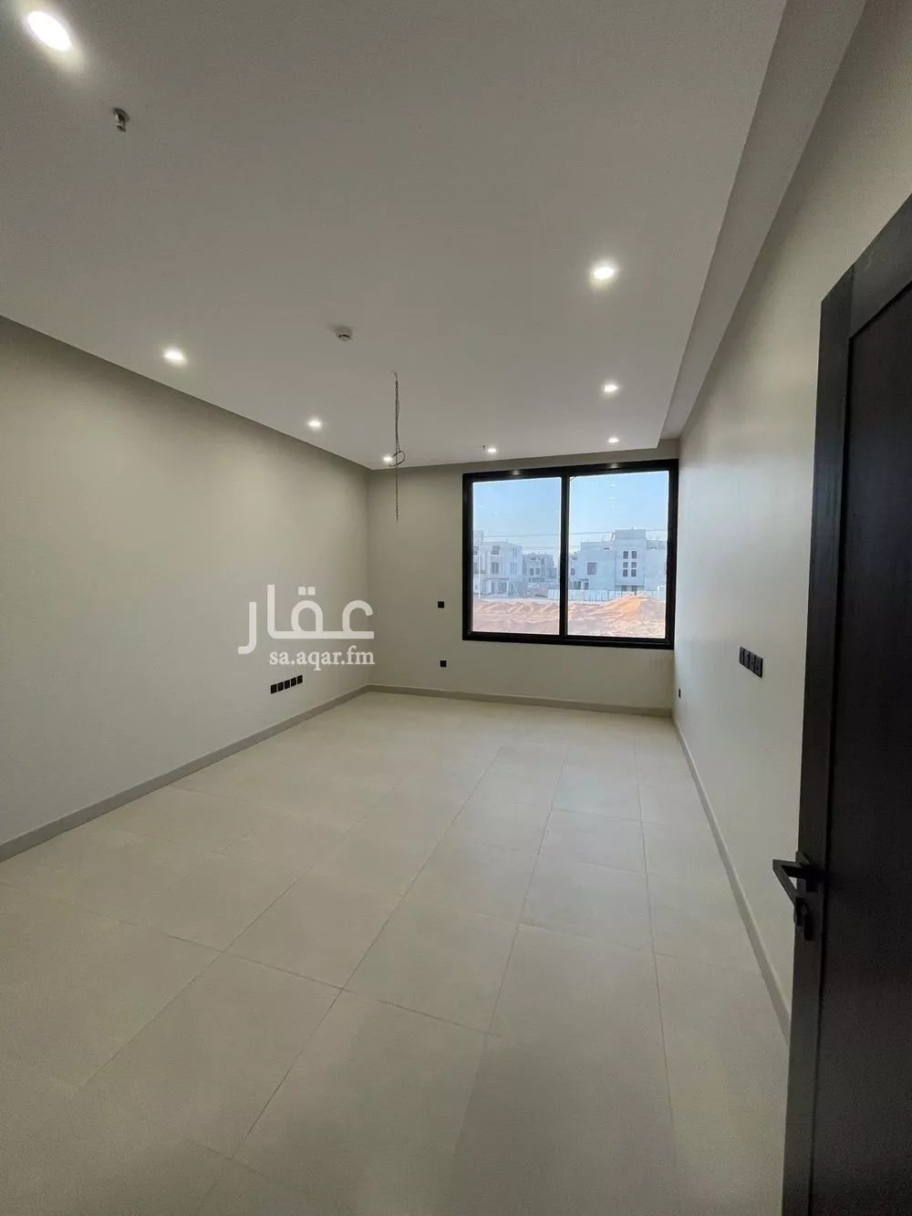 شقة 4 غرف في الرمال 1