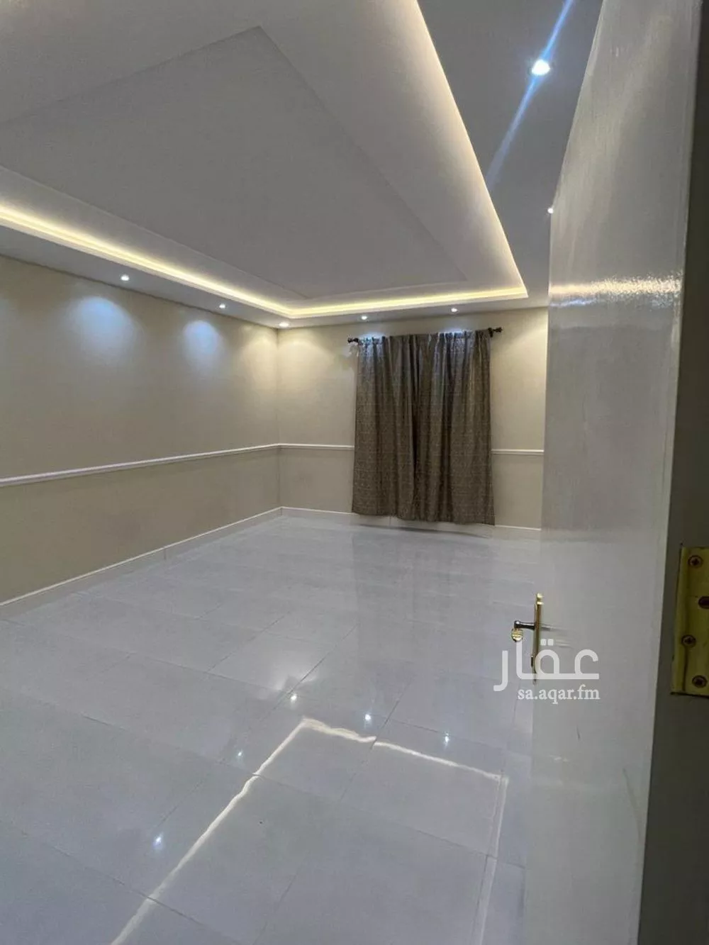 فيلا 7 غرف في الرمال 2