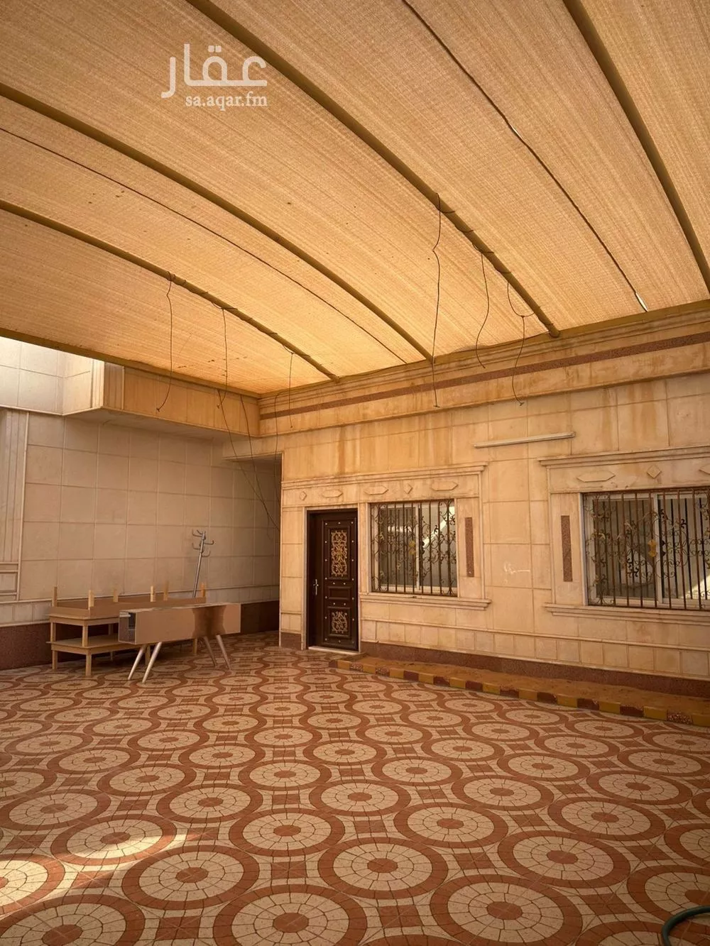 شقة 17 غرف في المونسية 5