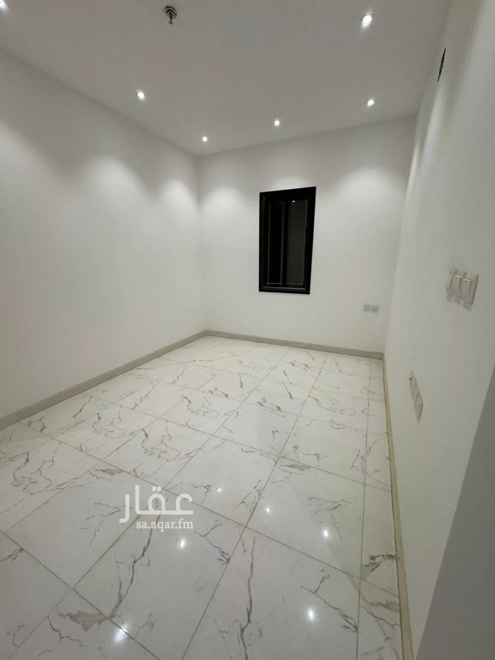 عمارة 1319 م² في الشرق 2