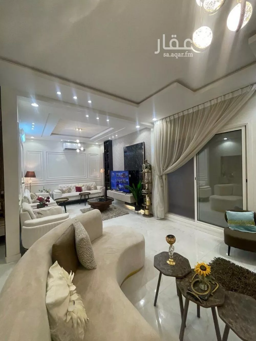 فيلا 6 غرف في الرمال 2