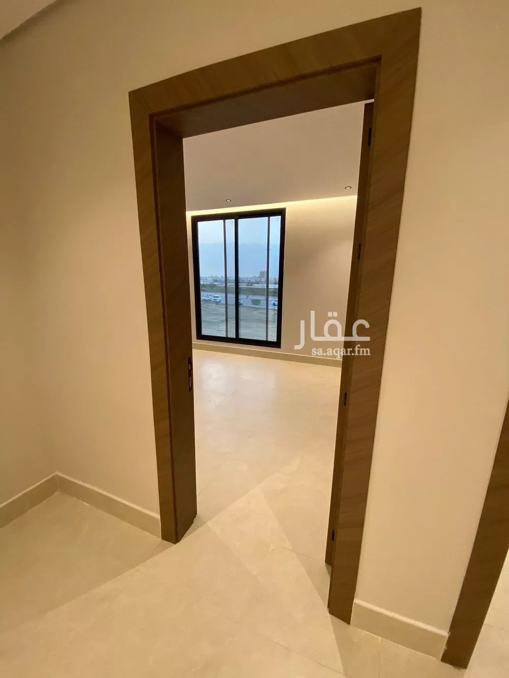 شقة 4 غرف في الحمرا 4