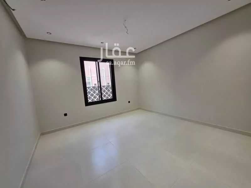 شقة 5 غرف في بطحاء قريش 5