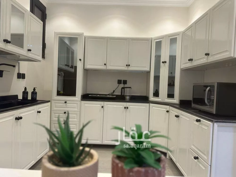 3 bedroom apartment in Al Malqa 1