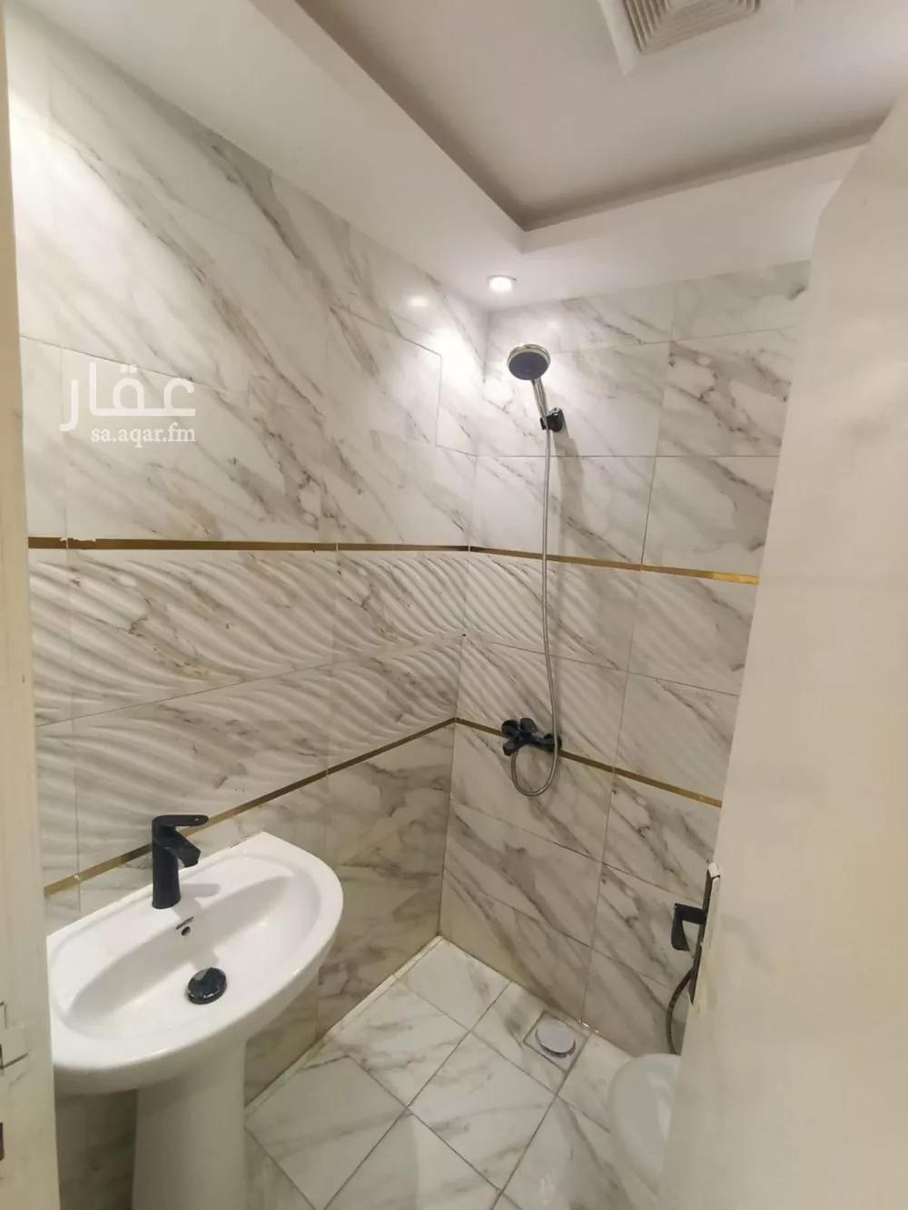 شقة 1 غرف في الخليج 2