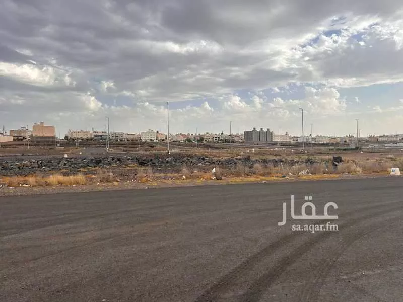 أرض 579 م² في حثم 1