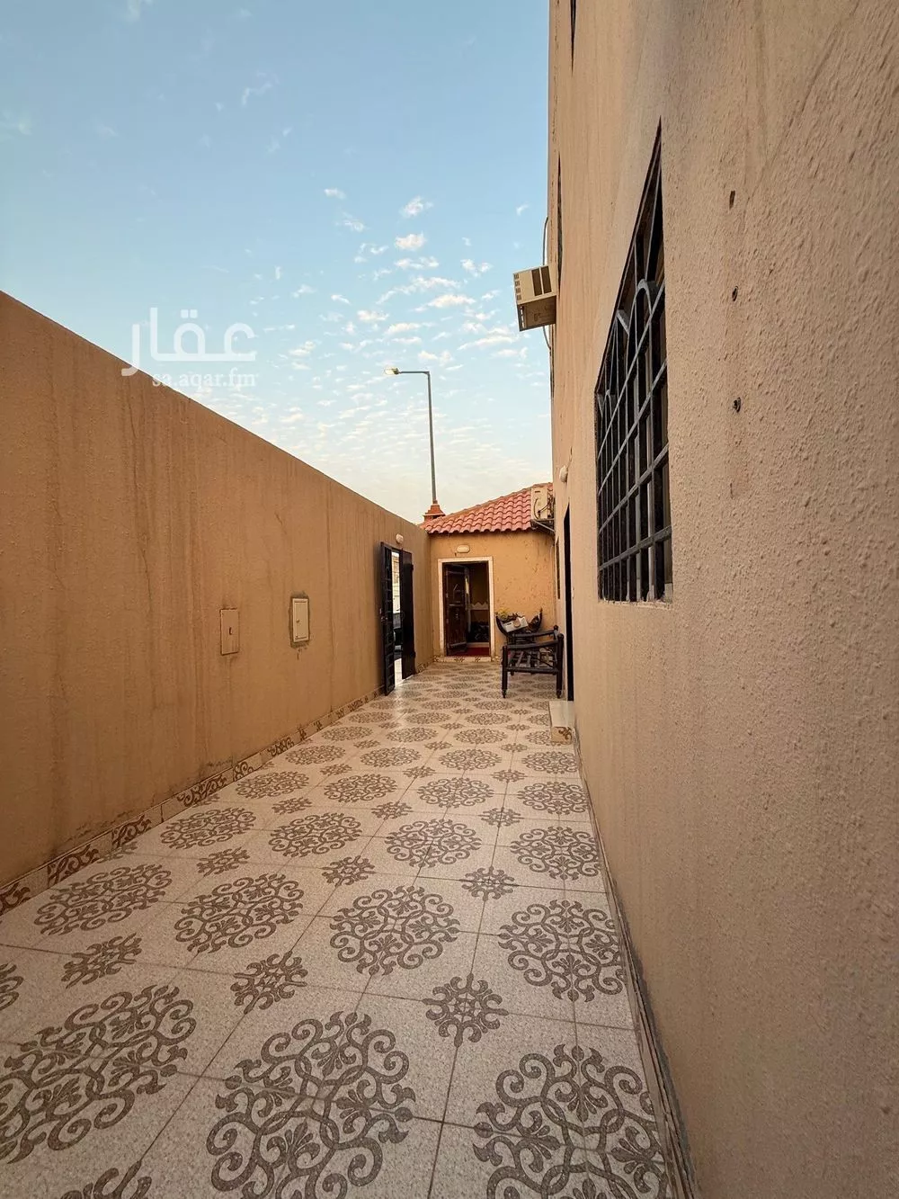 فيلا 10 غرف في السعادة 3