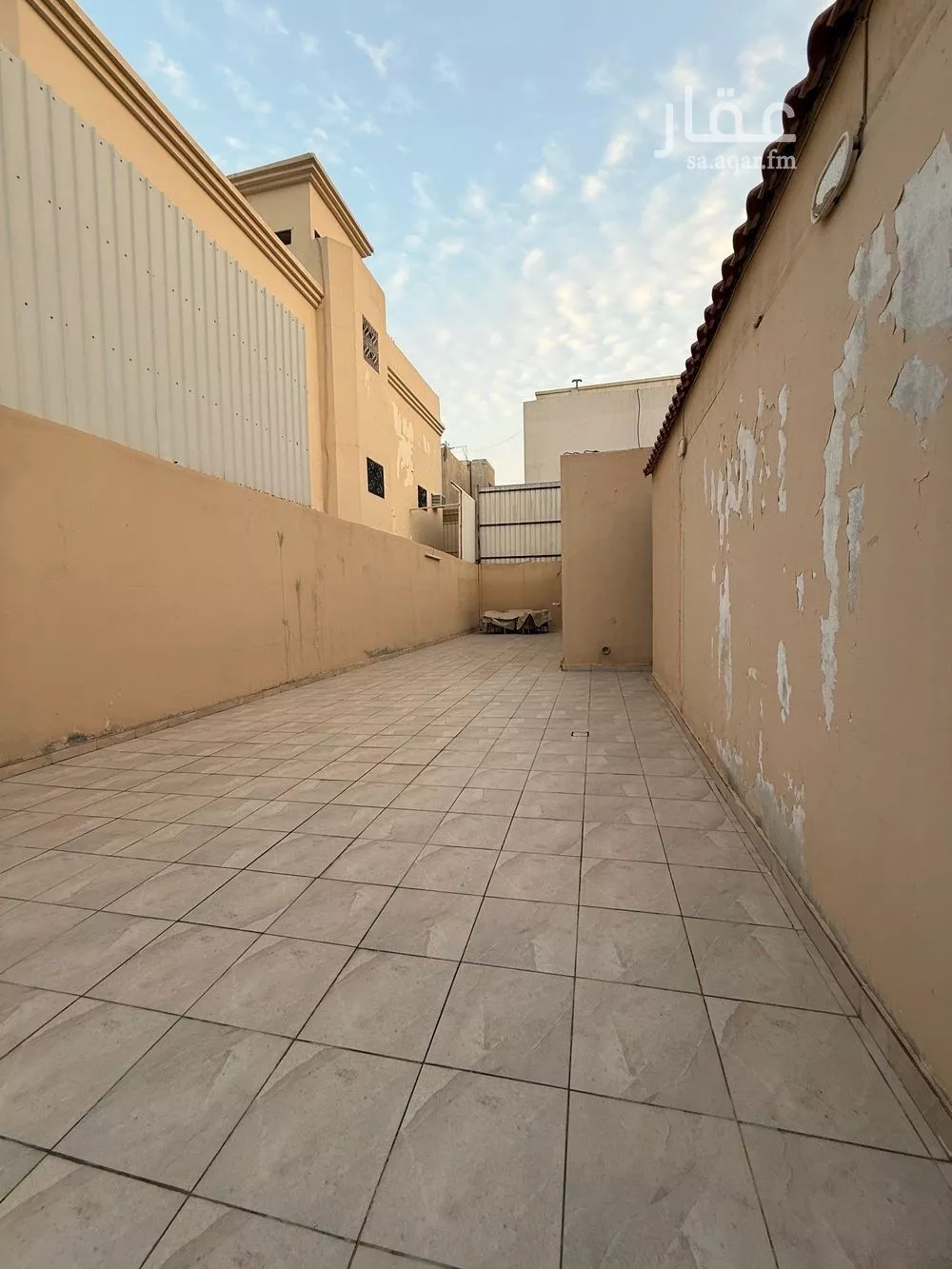 فيلا 10 غرف في السعادة 4