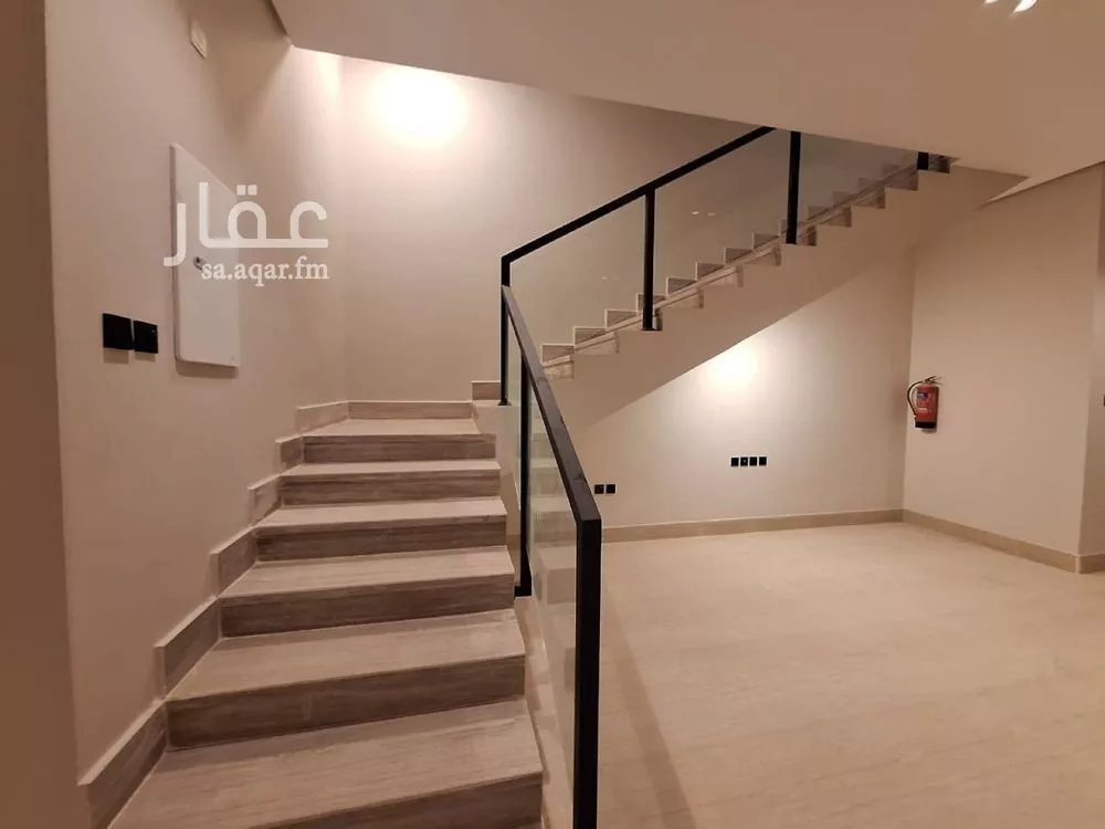 4 bedroom villa in Al Rimal, Riyadh 9