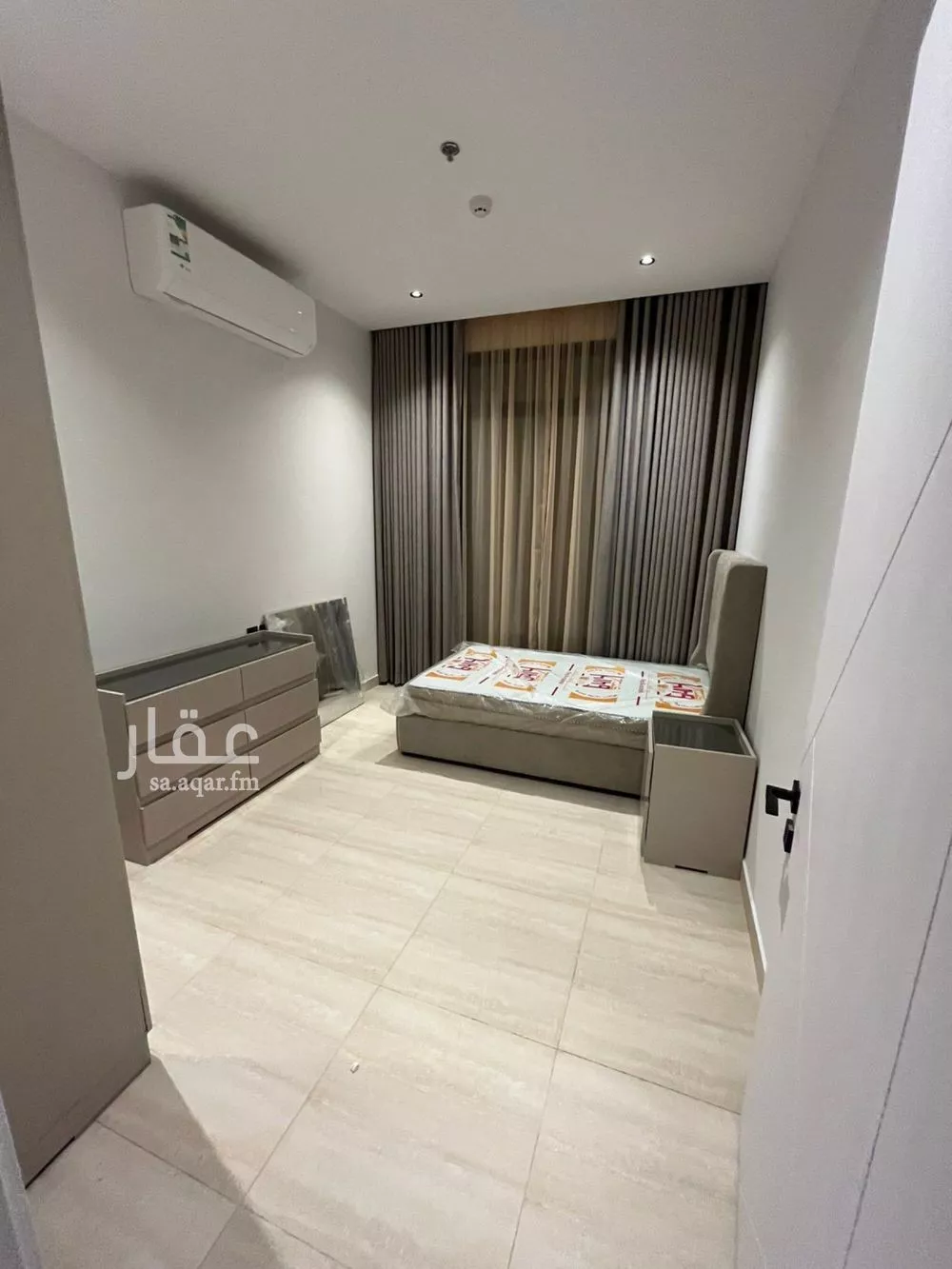 شقة 4 غرف في الرمال 1