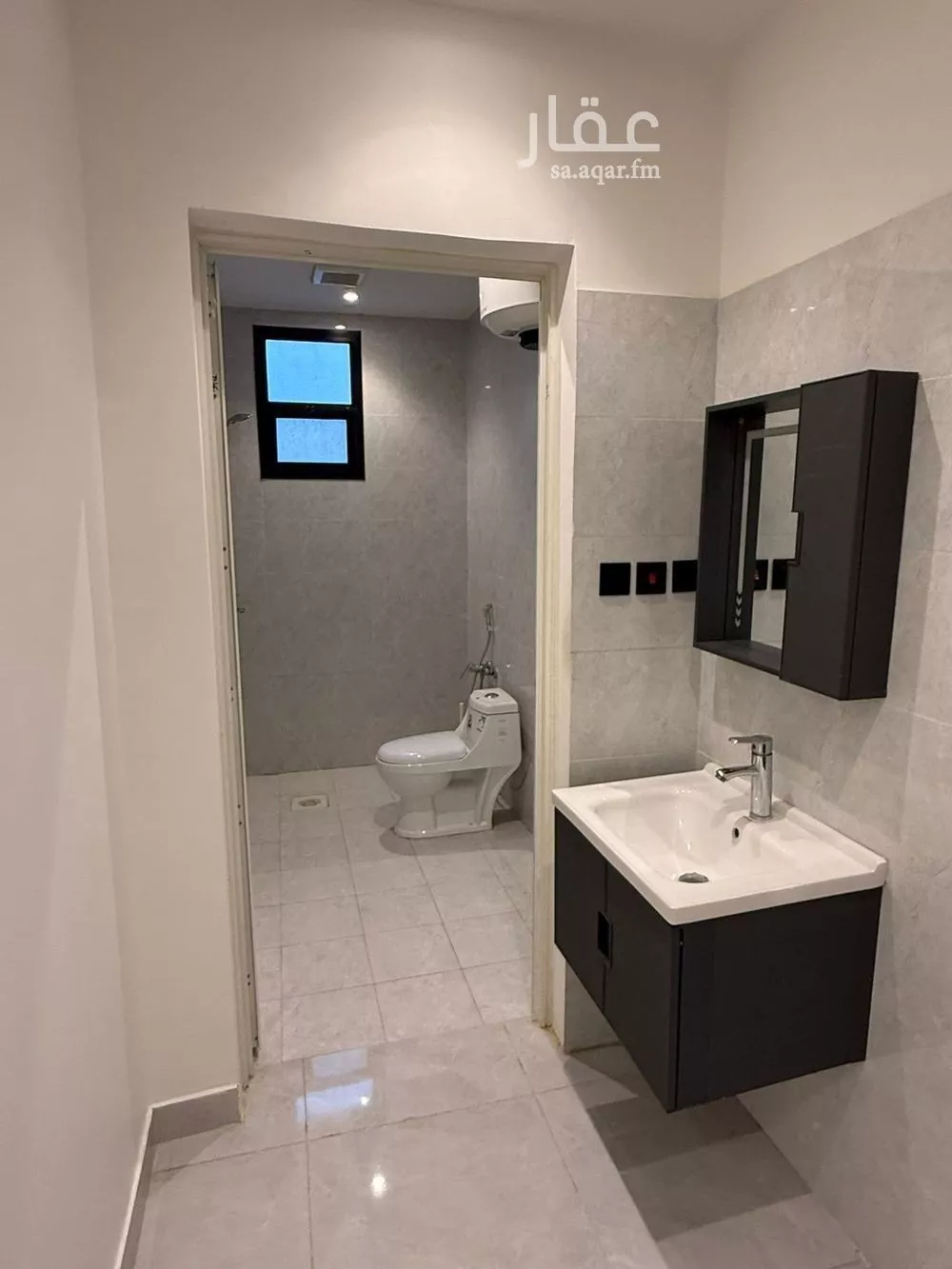 شقة 4 غرف في الرمال 2