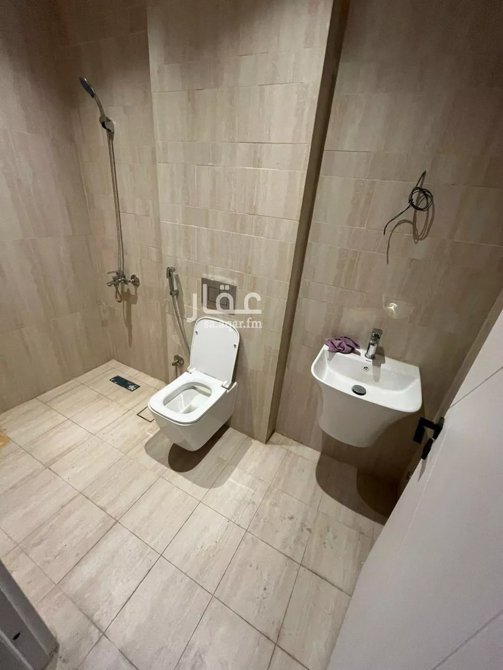 شقة 4 غرف في الرمال 3