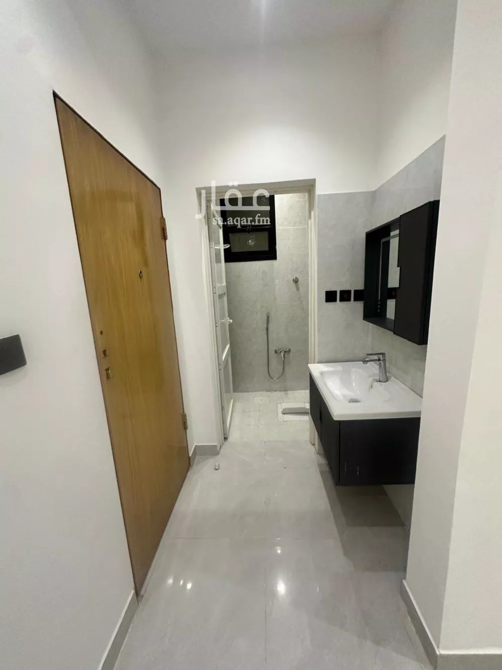 شقة 3 غرف في الرمال 5