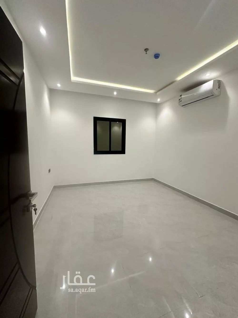 شقة 3 غرف في الرمال 4