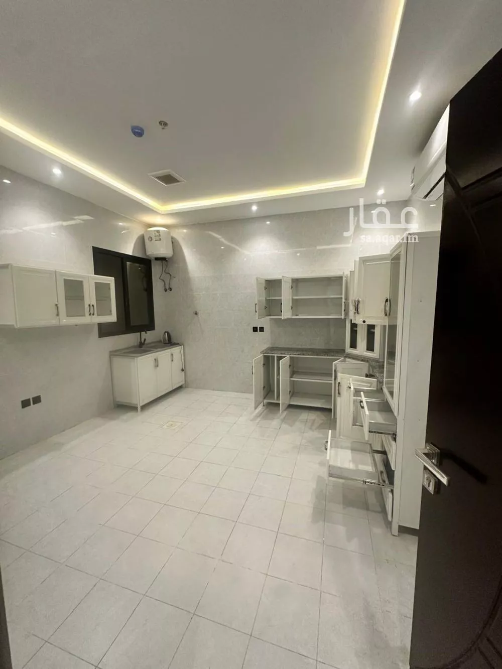 شقة 3 غرف في الرمال 3