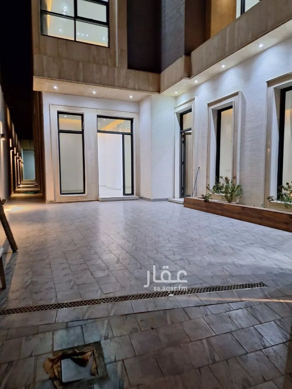 فيلا 15 غرف في الرمال 3