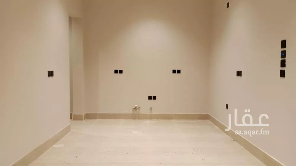 شقة 3 غرف في الرمال 1