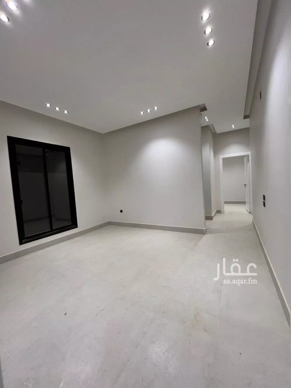 4 bedroom floor in Al Janadriyah 4