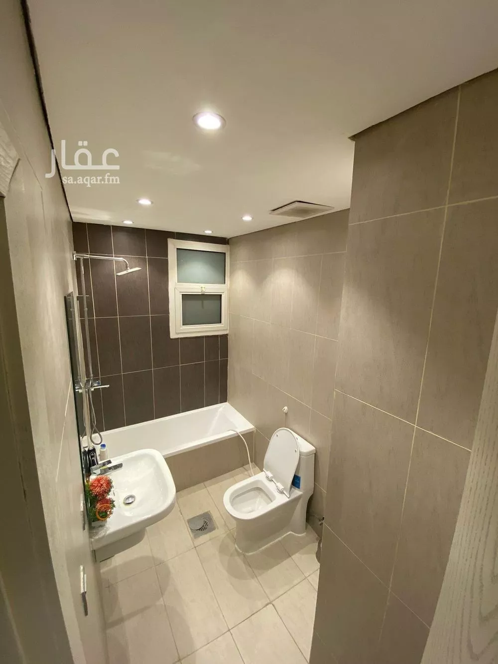 فيلا 8 غرف في الرمال 2