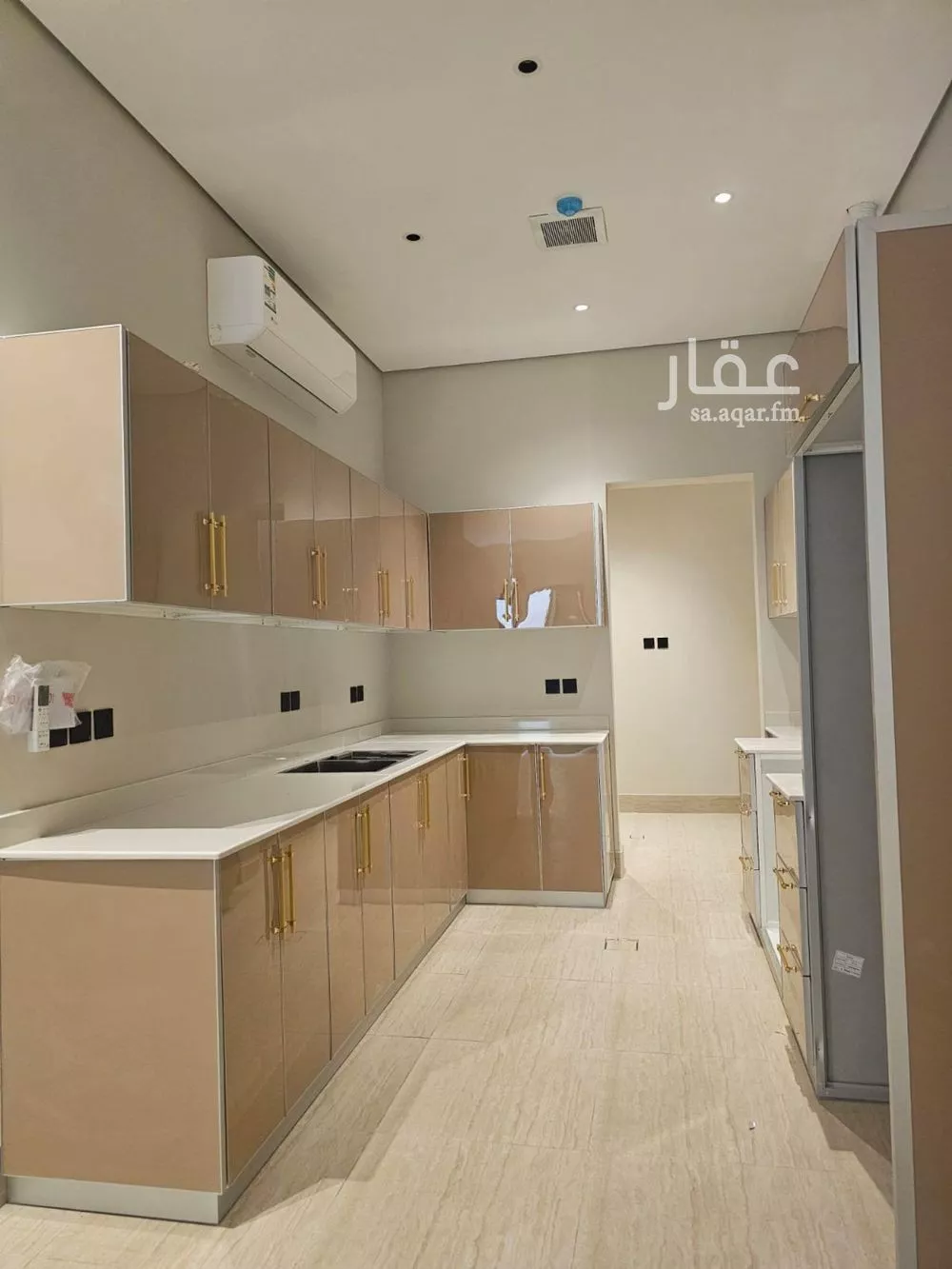 شقة 4 غرف في الرمال 3