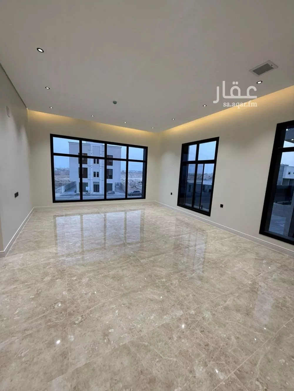 شقة 5 غرف في المهدية، الرياض 14