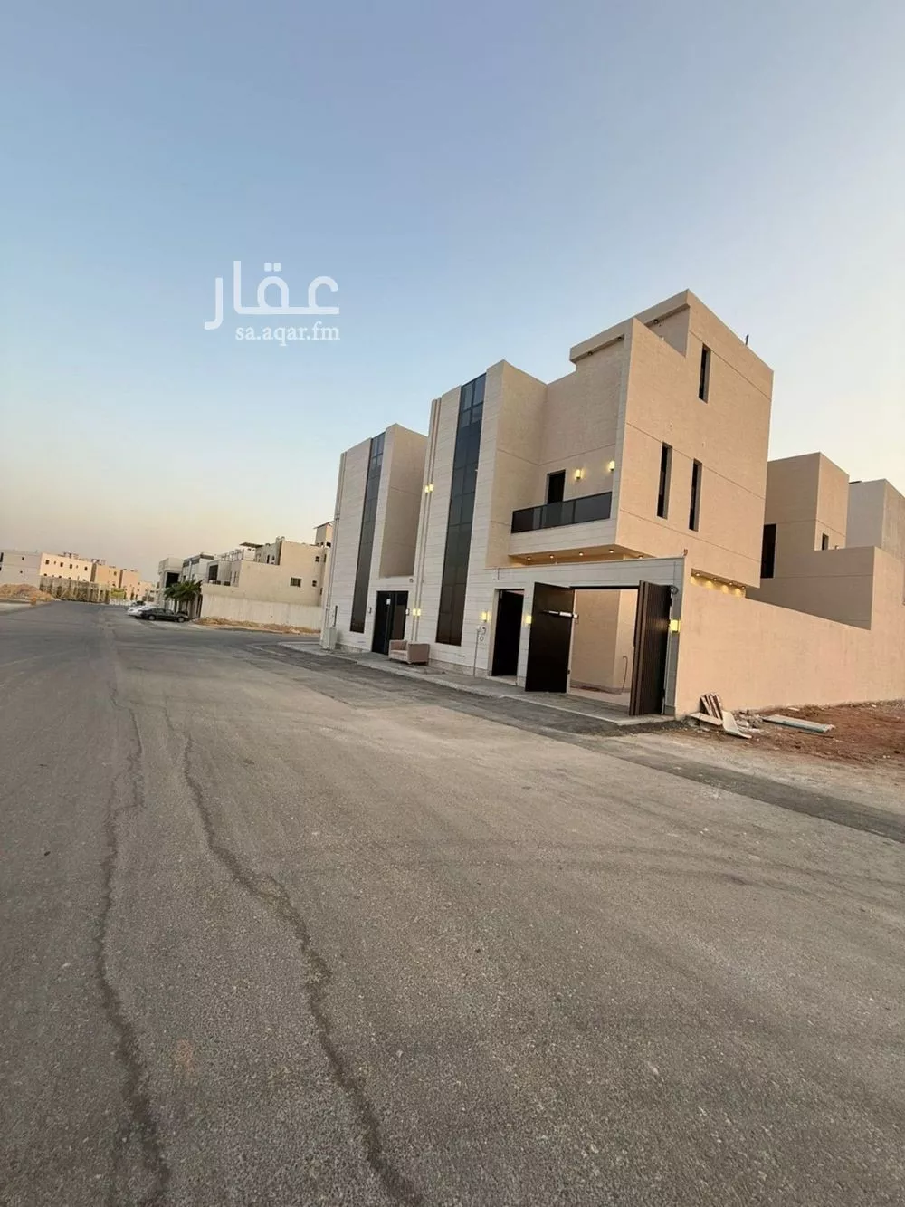 فيلا 7 غرف في المهدية 4