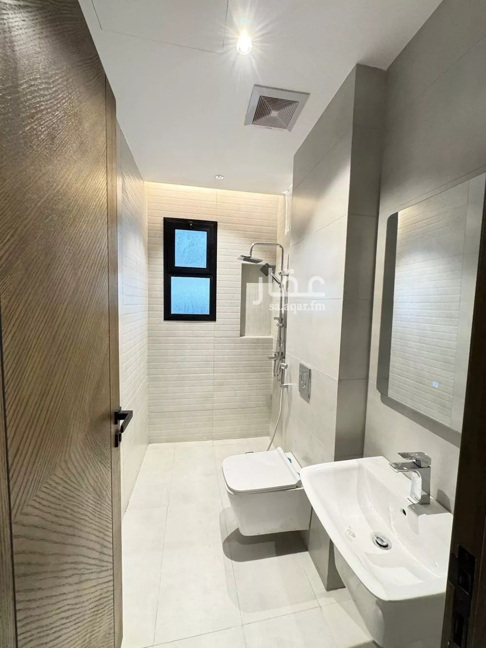 4 bedroom apartment in Al Salamah 5