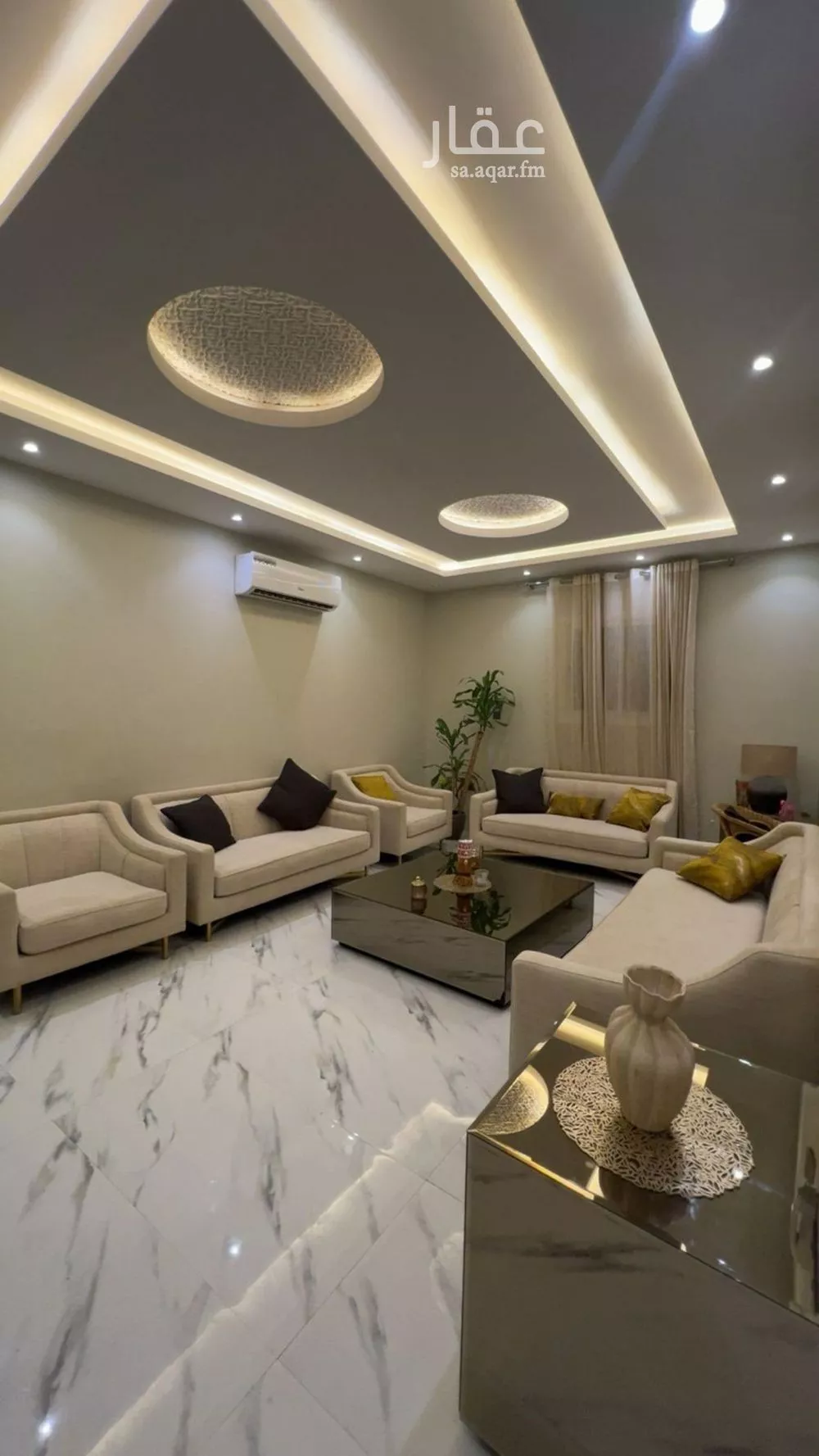 2 bedroom floor in Al Narjis 5