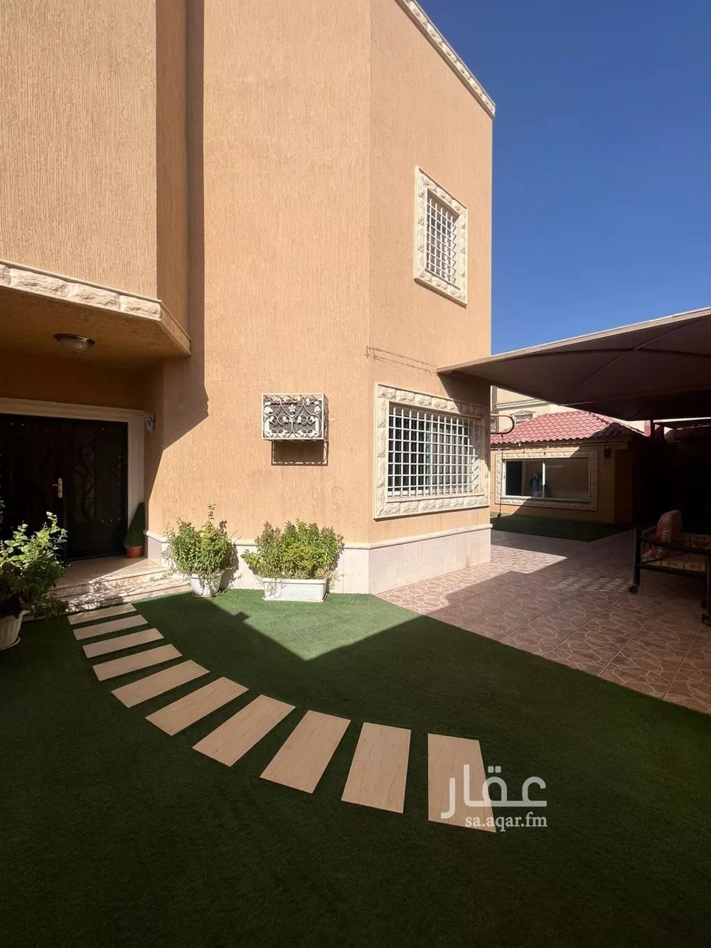 7 bedroom villa in Al Zahrah 1