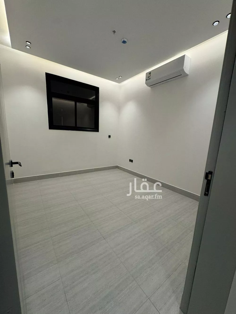 شقة 3 غرف في الرمال 3