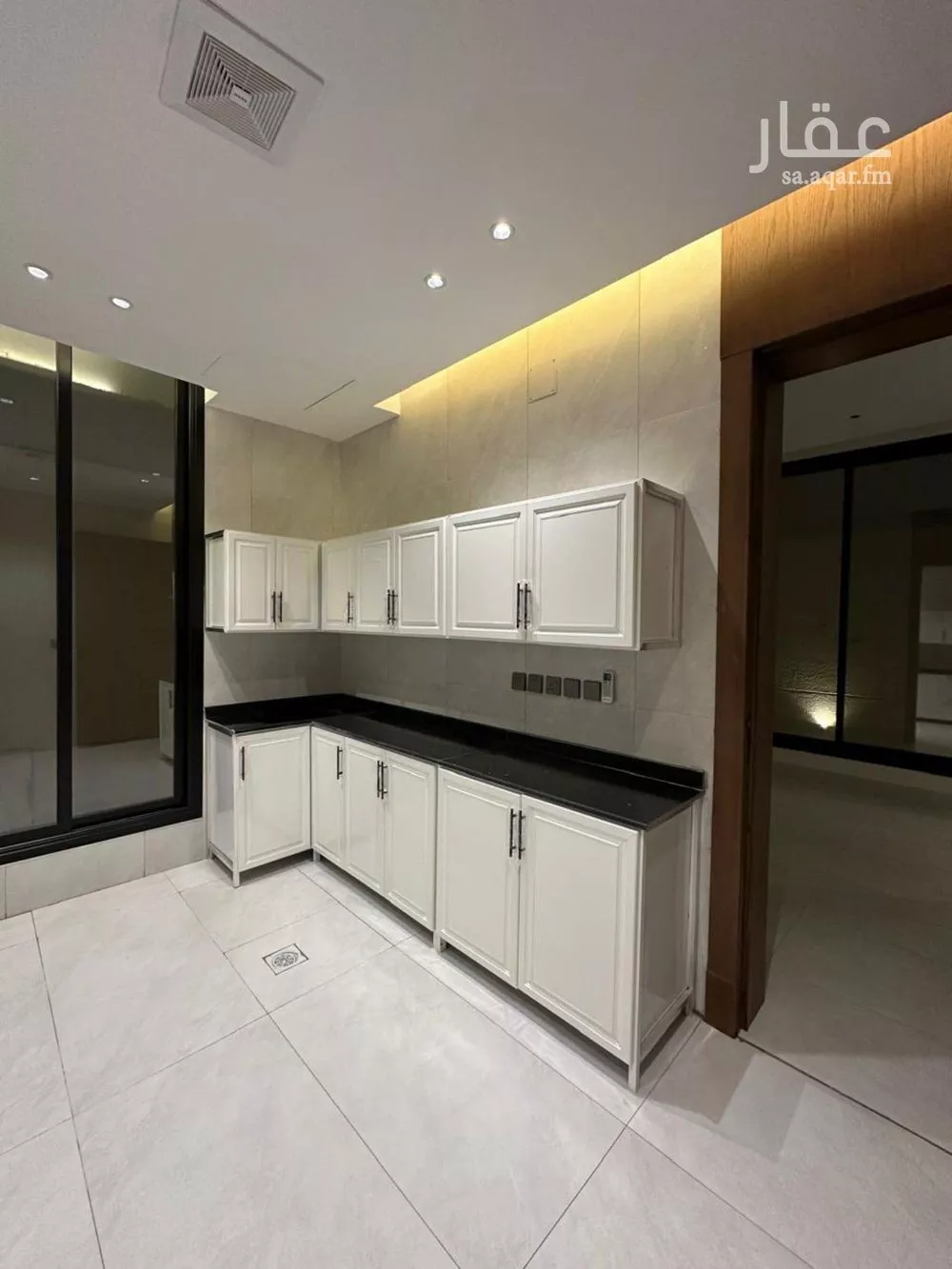 5 bedroom duplex in Al Mahdiyyah 1