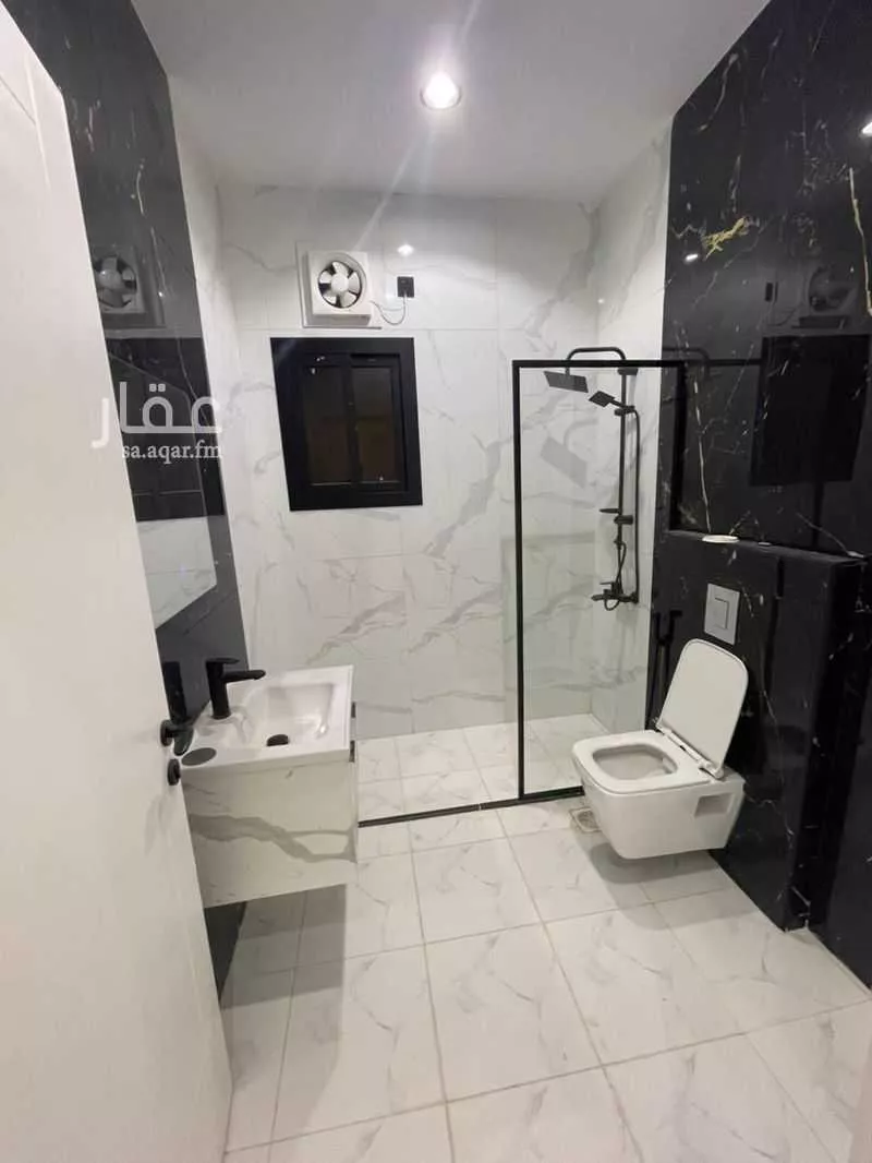 4 bedroom apartment in Al Aziziyah, Jeddah 15