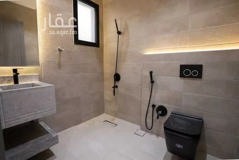4 bedroom villa in Al Farouq, Riyadh 15
