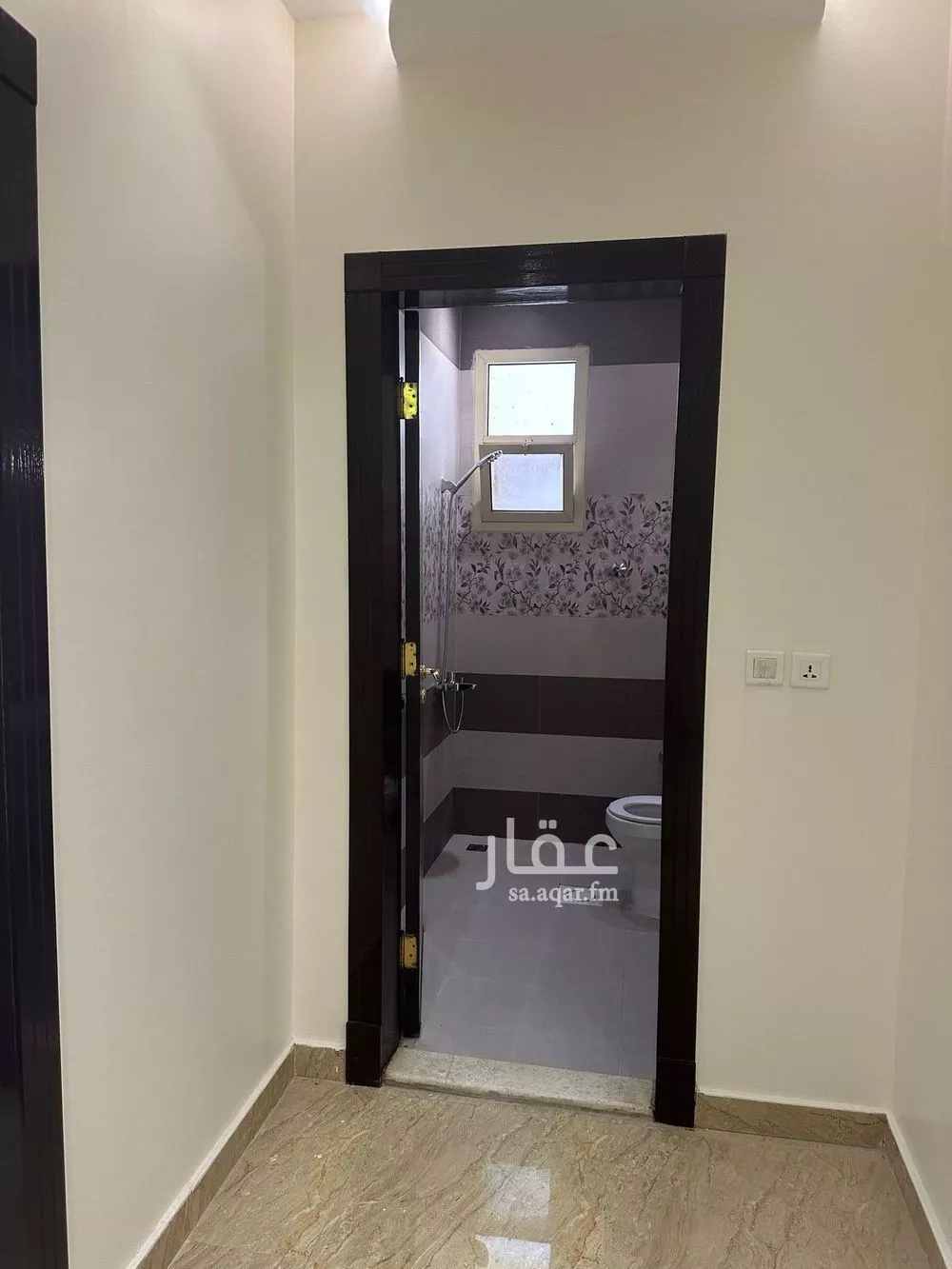 فيلا 5 غرف في العارض 2