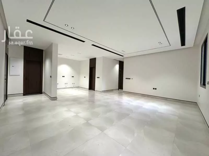 شقة 4 غرف في الروضة 4