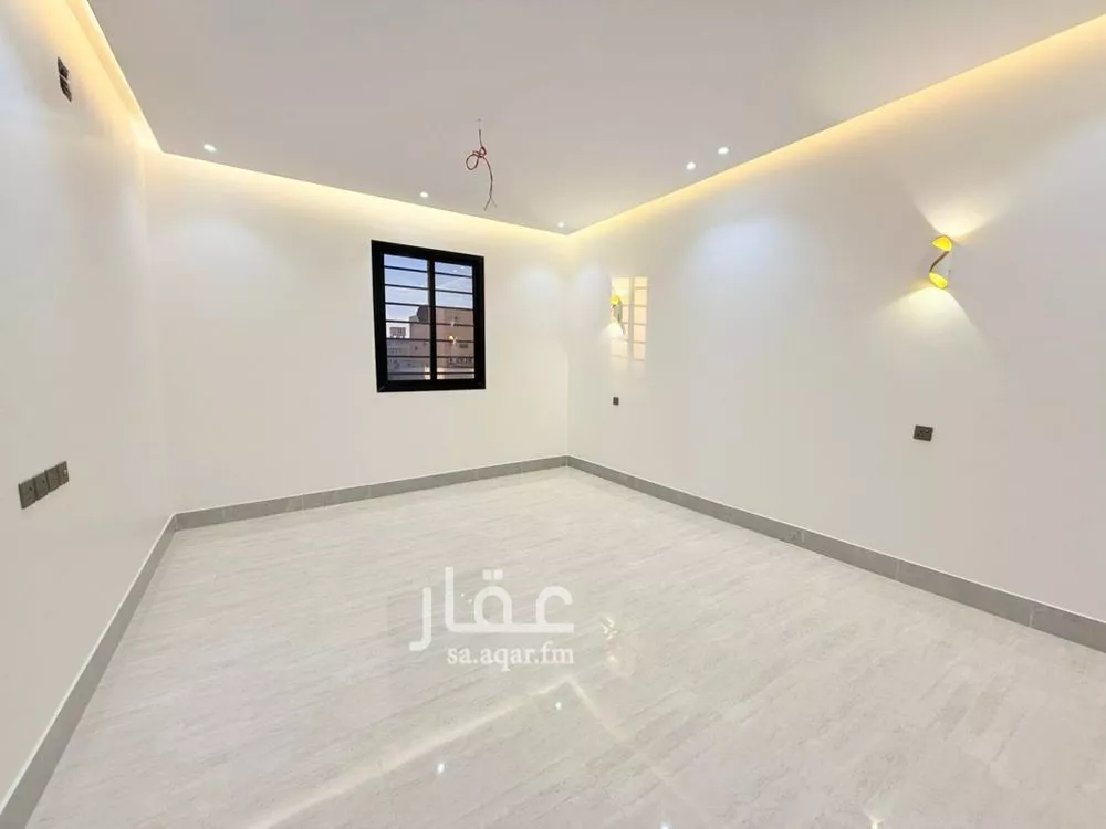 4 bedroom apartment in Okaz, Riyadh 8