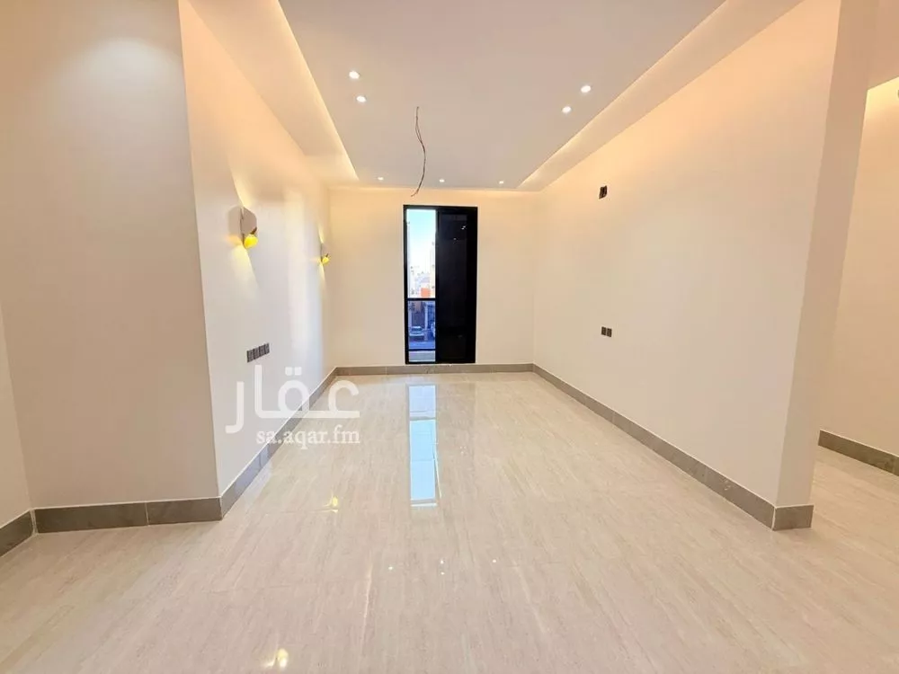 4 bedroom apartment in Okaz, Riyadh 4